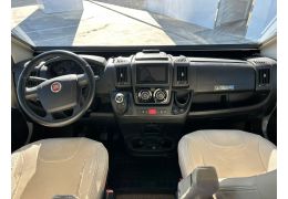 Low Profile Motorhome PILOTE P746GJ en Sale Occasion