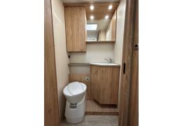 Low Profile Motorhome PILOTE P746GJ en Sale Occasion