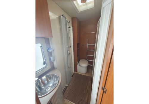 Low Profile Motorhome CHAUSSON Sweet Maxy en Sale Occasion