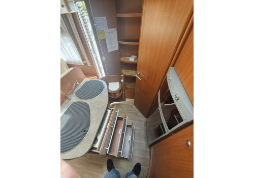 Low Profile Motorhome CHAUSSON Sweet Maxy en Sale Occasion