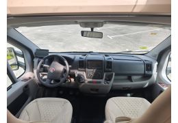 Low Profile Motorhome CHAUSSON Sweet Maxy en Sale Occasion