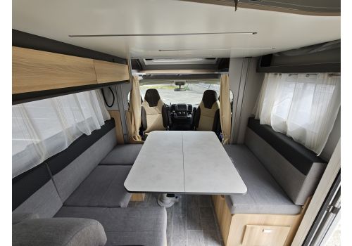 Low Profile Motorhome ITINEO PS740 en Catalog