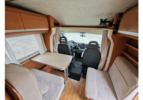 Low Profile Motorhome GIOTTILINE Therry T33 en Sale Occasion