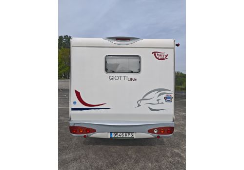 Low Profile Motorhome GIOTTILINE Therry T33 en Sale Occasion