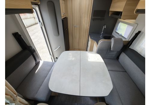 Low Profile Motorhome ITINEO PM740 en Catalog