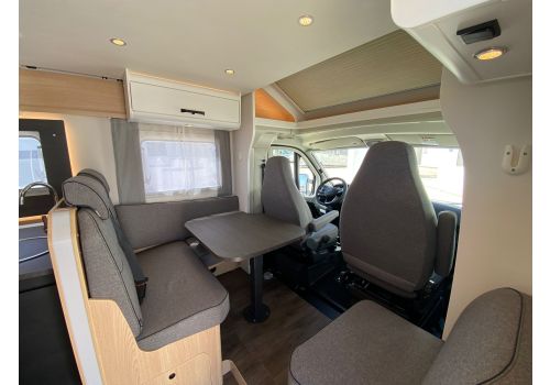 Low Profile Motorhome SUNLIGHT T 68 en Rent