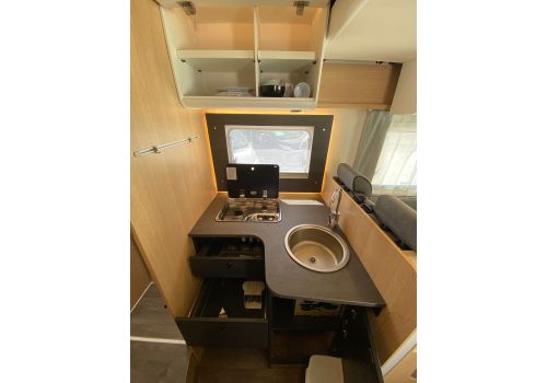Low Profile Motorhome SUNLIGHT T 68 en Rent