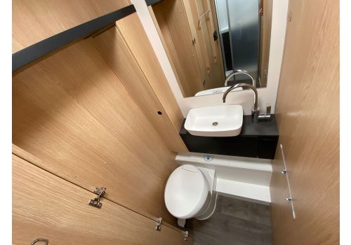 Low Profile Motorhome SUNLIGHT T 68 en Rent