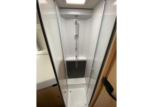 Low Profile Motorhome SUNLIGHT T 68 en Rent