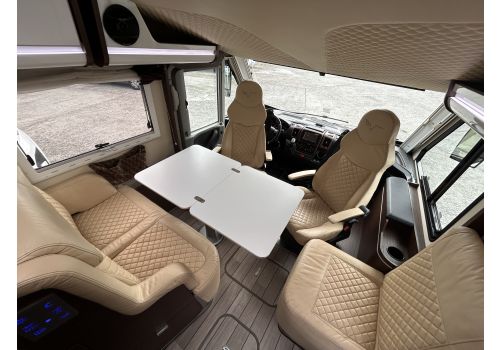 Integral Motorhome MOBILVETTA K-Yatch Tekno Line 85 en Sale Occasion