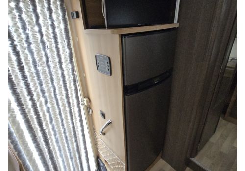 Low Profile Motorhome RAPIDO 691FF en Sale Occasion