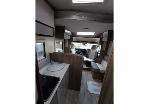 Low Profile Motorhome ROLLER TEAM Kronos 294 TL Spring Edition en Catalog