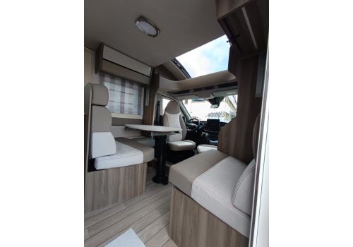Low Profile Motorhome ROLLER TEAM Kronos 285TL en Sale Occasion