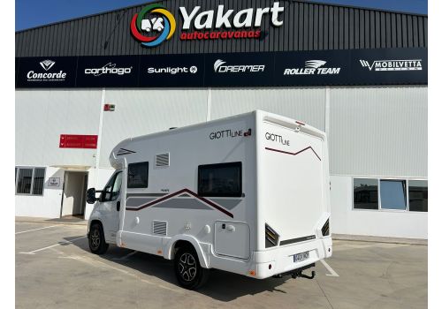 Low Profile Motorhome GIOTTILINE SIENA 330 en Sale Occasion