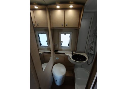Capuchina Motorhome MC LOUIS Glamys 40 en Sale Occasion