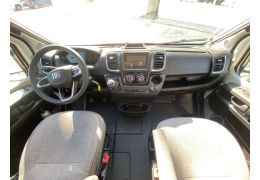 Low Profile Motorhome SUNLIGHT V66 en Rent