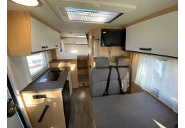 Low Profile Motorhome SUNLIGHT V66 en Rent