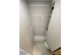 Low Profile Motorhome SUNLIGHT V66 en Rent