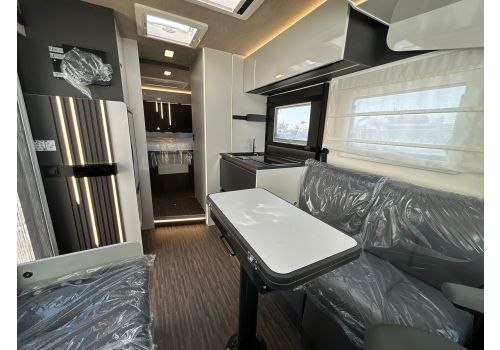 Integral Motorhome MOBILVETTA KEA i 90 en Sale Occasion