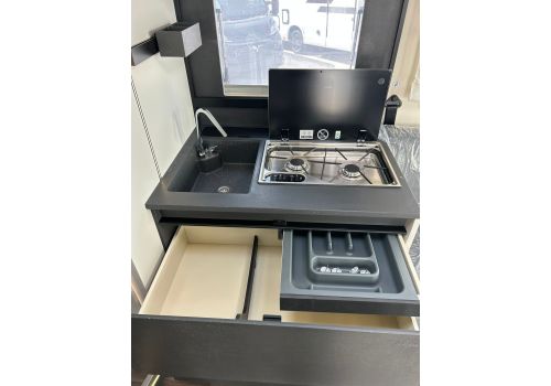 Integral Motorhome MOBILVETTA KEA i 90 en Sale Occasion