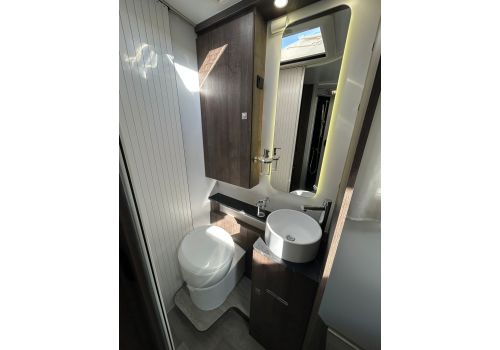 Low Profile Motorhome BENIMAR Tessoro 496 en Sale Occasion