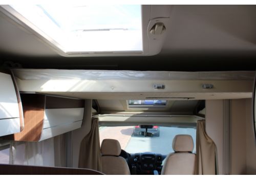 Low Profile Motorhome ILUSION Irius 740 modelo 2016 en Sale Occasion