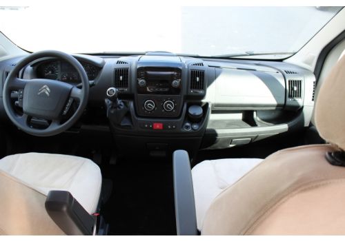 Low Profile Motorhome ILUSION Irius 740 modelo 2016 en Sale Occasion
