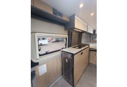 Camper Van DETHLEFFS Globetrail 600 DS en Catalog