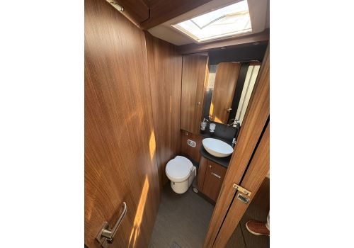 Integral Motorhome CARTHAGO C-Tourer I 148 RB-QB L Comfort en Catalog