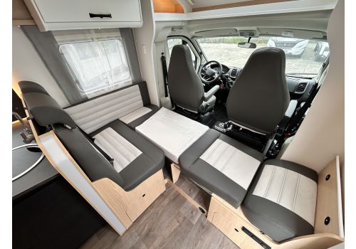 Low Profile Motorhome SUNLIGHT T68 modelo 2026 en Catalog