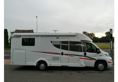 Low Profile Motorhome SUNLIGHT T 68 modelo 2016 en Sale Occasion