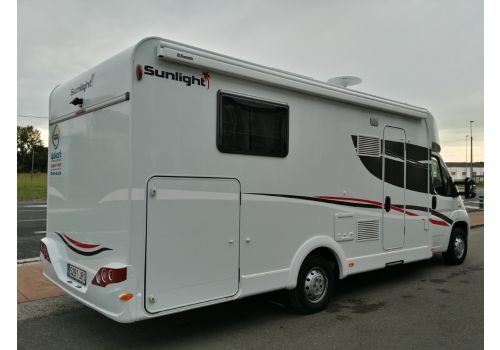 Low Profile Motorhome SUNLIGHT T 68 modelo 2016 en Sale Occasion