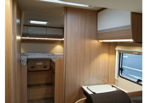 Low Profile Motorhome SUNLIGHT T 68 modelo 2016 en Sale Occasion