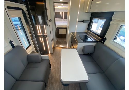 Low Profile Motorhome MOBILVETTA Kea P 90 en Rent