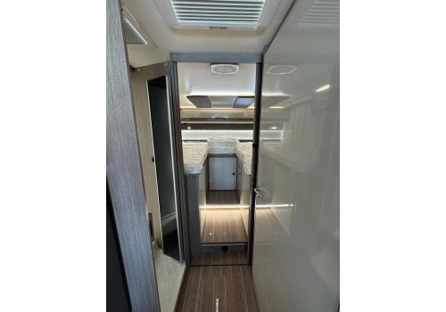 Low Profile Motorhome ROLLER TEAM Zefiro 287 TL en Sale Occasion