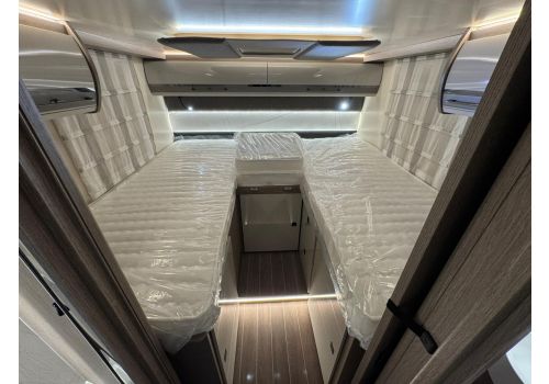 Low Profile Motorhome ROLLER TEAM Zefiro 287 TL en Sale Occasion