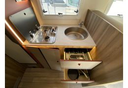 Low Profile Motorhome ROLLER TEAM Kronos 294 TL Spring Edition en Rent