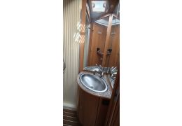 Low Profile Motorhome DETHLEFFS 6401 Globe 4 en Sale Occasion