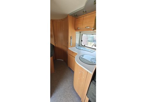 Low Profile Motorhome KNAUS Tabbert en Sale Occasion
