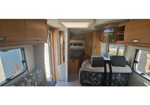Low Profile Motorhome KNAUS Tabbert en Sale Occasion