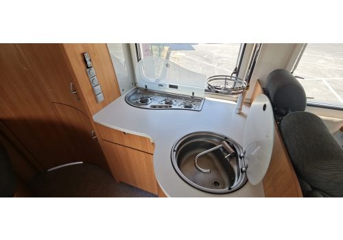 Low Profile Motorhome KNAUS Tabbert en Sale Occasion