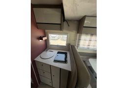 Low Profile Motorhome ROLLER TEAM Kronos 265 en Catalog
