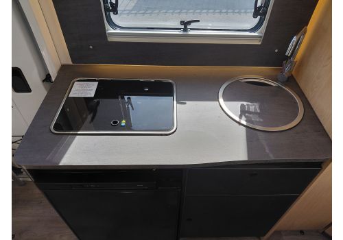 Low Profile Motorhome SUNLIGHT T 58 en Rent