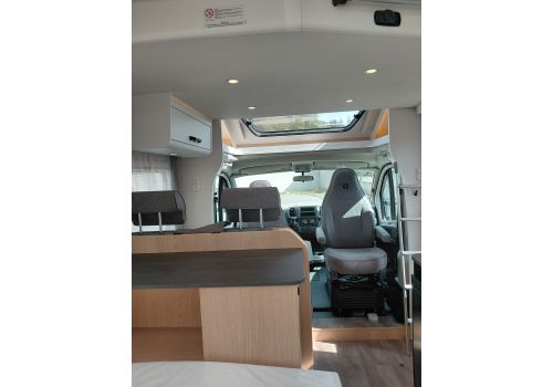 Low Profile Motorhome SUNLIGHT T 58 en Rent
