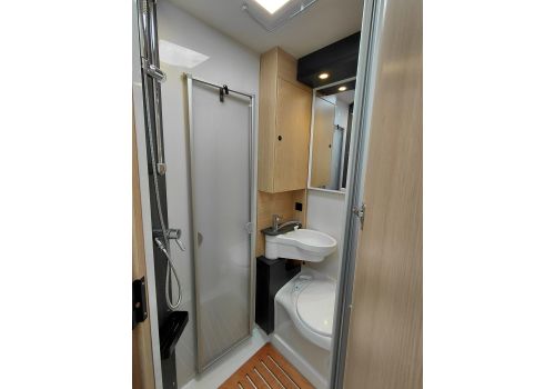 Low Profile Motorhome SUNLIGHT T 58 en Rent
