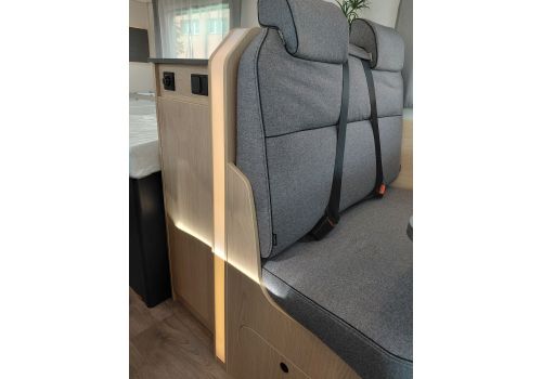 Low Profile Motorhome SUNLIGHT T 58 en Rent