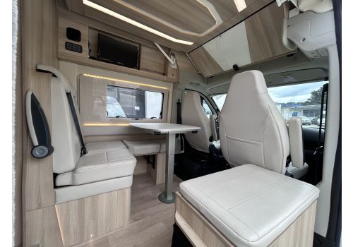Camper Van DREAMER Dreamer Family Van Select modelo 2024 en Sale Occasion