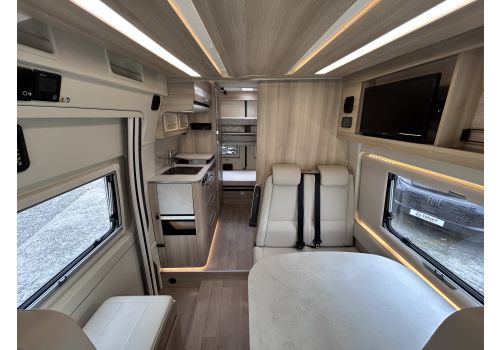 Camper Van DREAMER Dreamer Family Van Select modelo 2024 en Sale Occasion