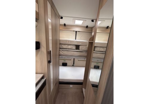 Camper Van DREAMER Dreamer Family Van Select modelo 2024 en Sale Occasion