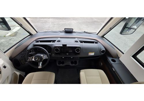 Integral Motorhome CARTHAGO C Line 6.2 XL en Catalog
